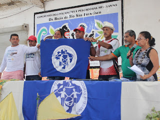  Pescadores da Ilha do Fogo receberam bandeira do MPP